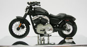 XL 1200N SPORTSTER 1200 NIGHTSTER 2008 - Harley Davidson, scale 1:18 in Black by Maisto