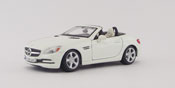 Mercedes-Benz SLK Class, scale 1:24 in White by Maisto, diecast scale model car