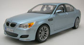 BMW M5, scale 1:18 in Sliver Blue by Maisto