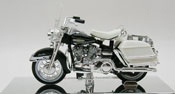 FLH Electra Glide 1968-Harley Davidson, scale 1:18 in Black by Maisto