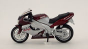 Yamaha 1000 Thunderace, scale 1:18 in Red- Silver by Maisto, diecast scale model bike